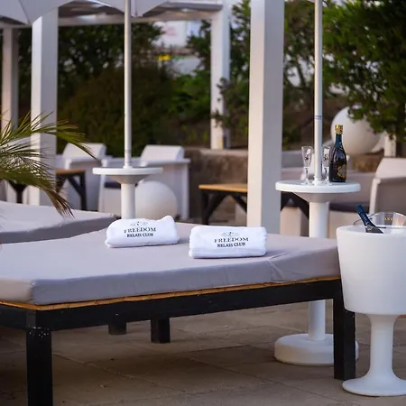 & Relais Freedom Club Massa Lubrense