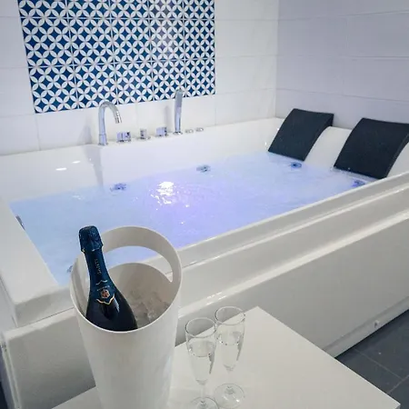 Aparthotel & Relais Freedom Club